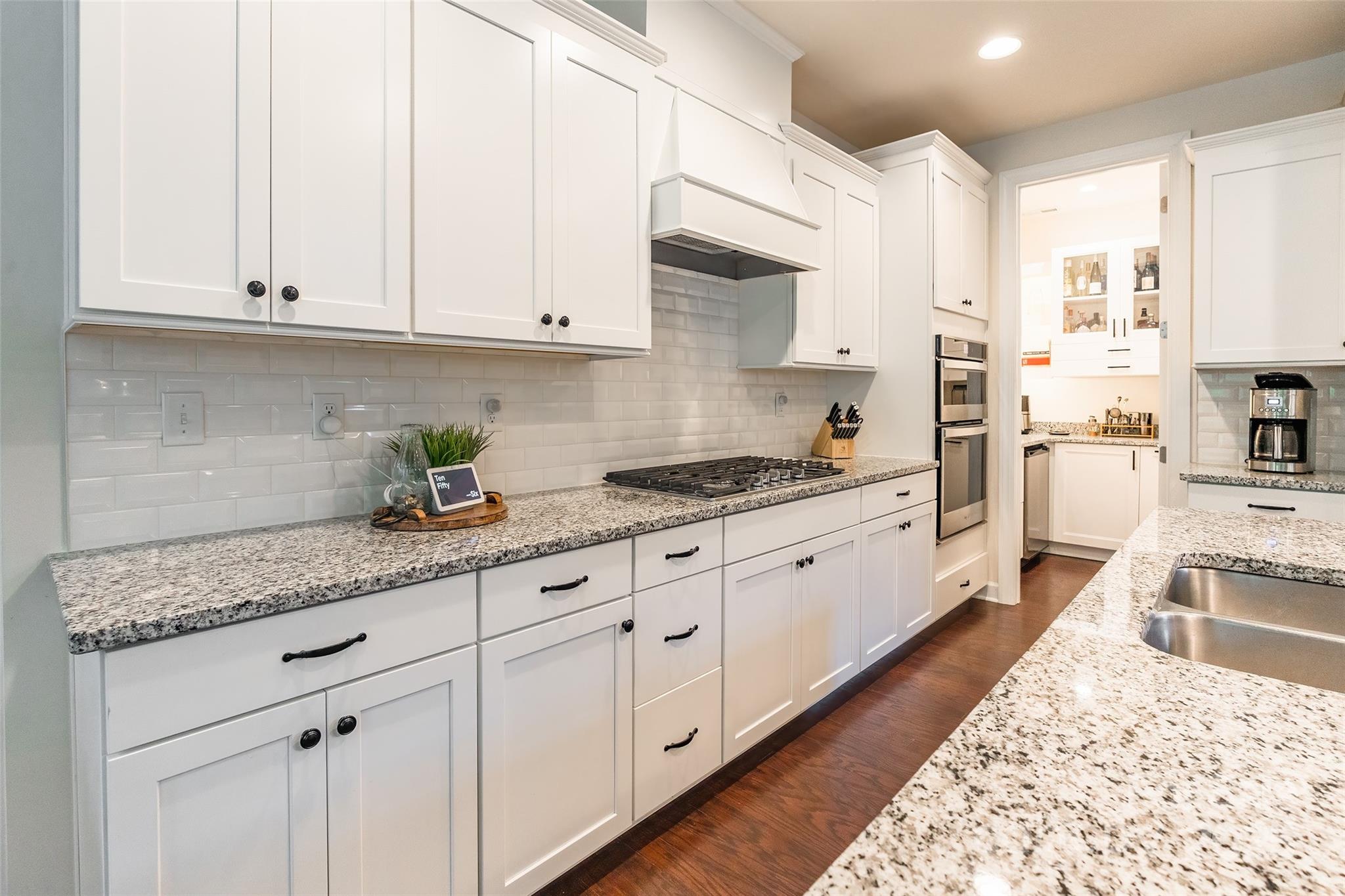 Lake Crest - Residential