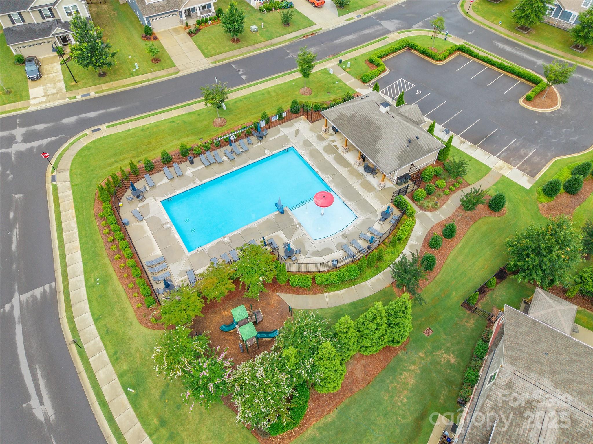 Lake Crest - Residential