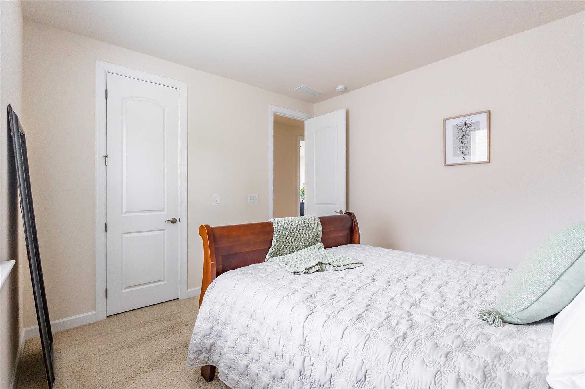 Lake Crest - Residential