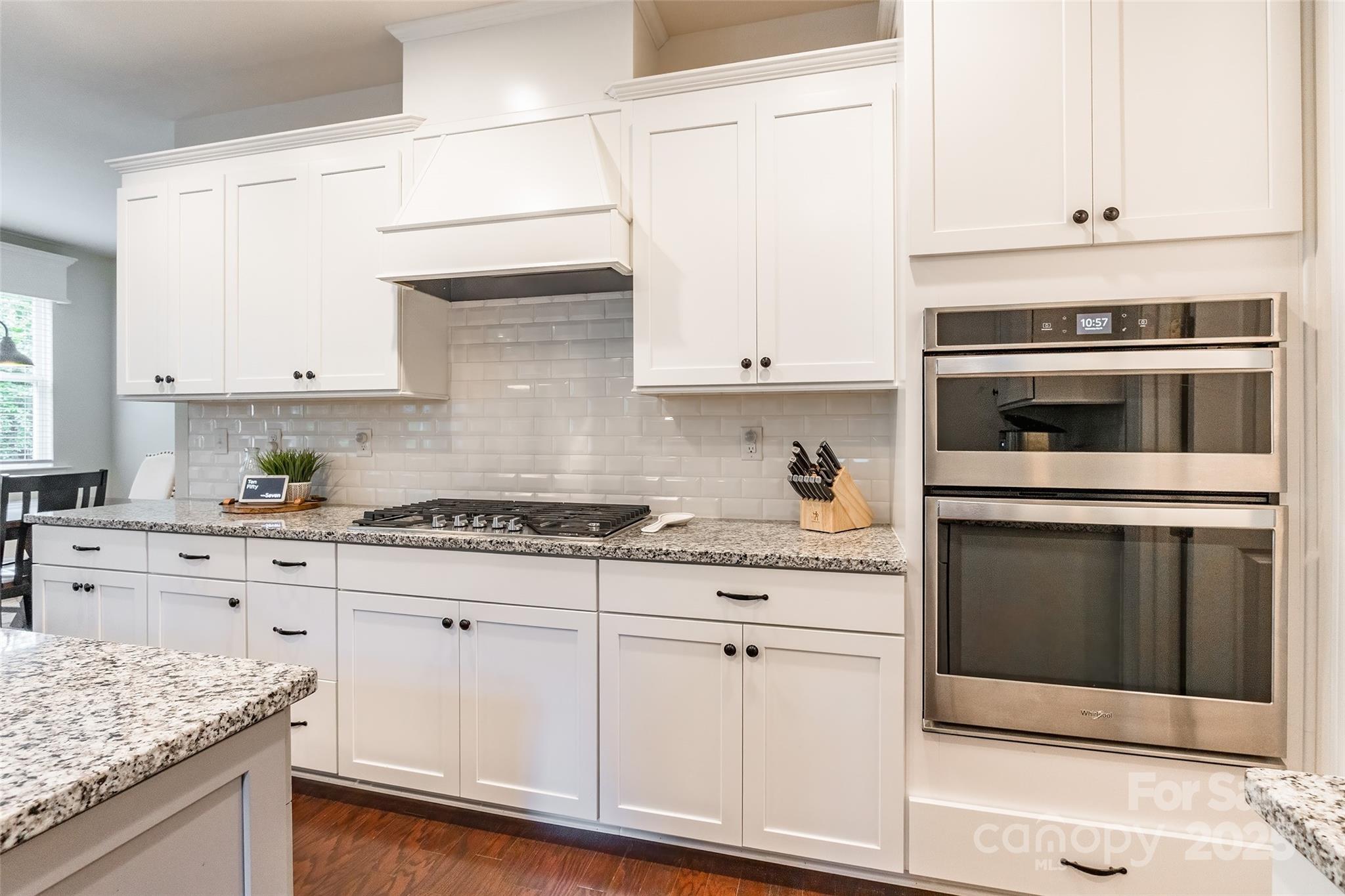 Lake Crest - Residential