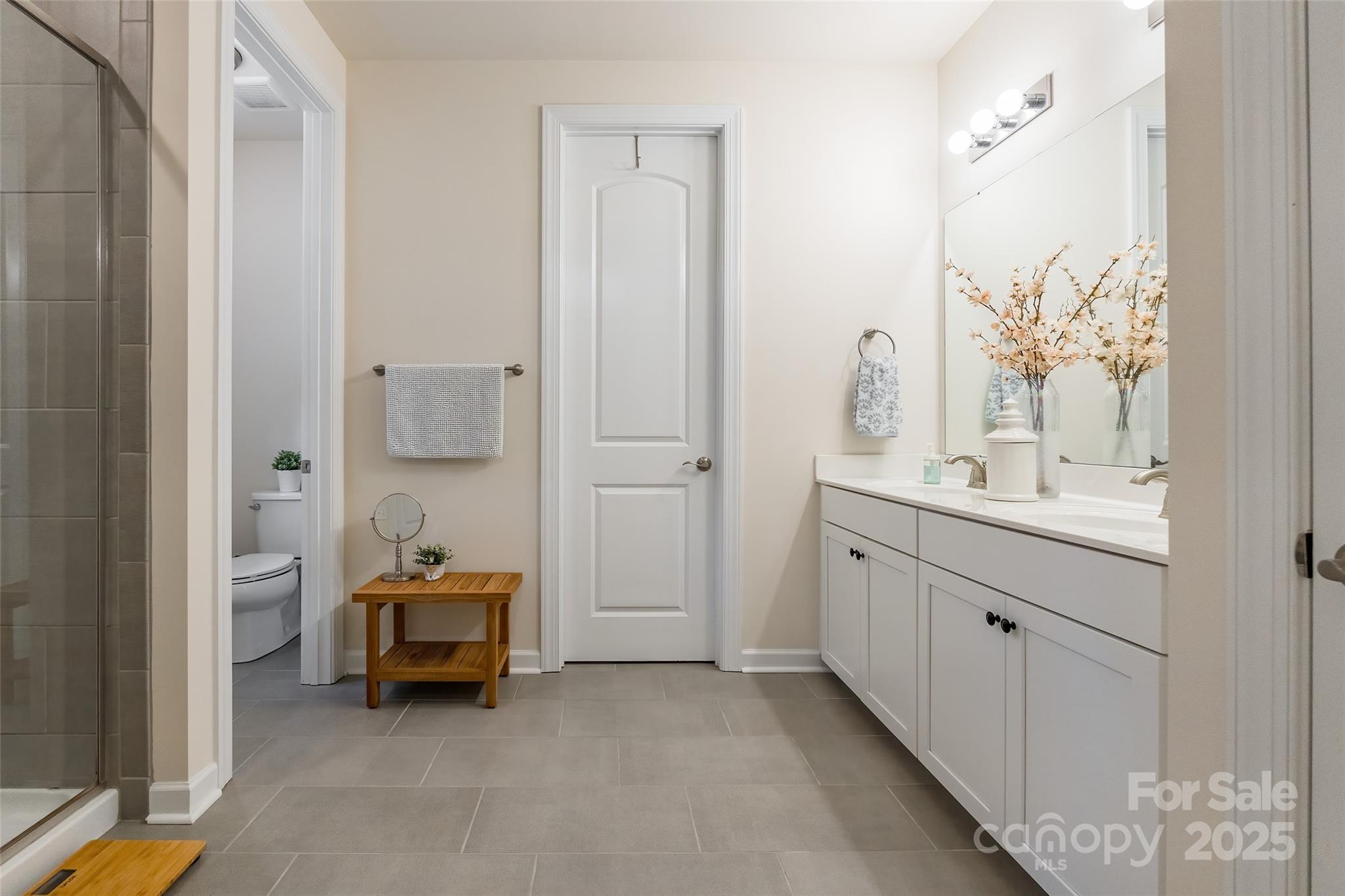 Lake Crest - Residential