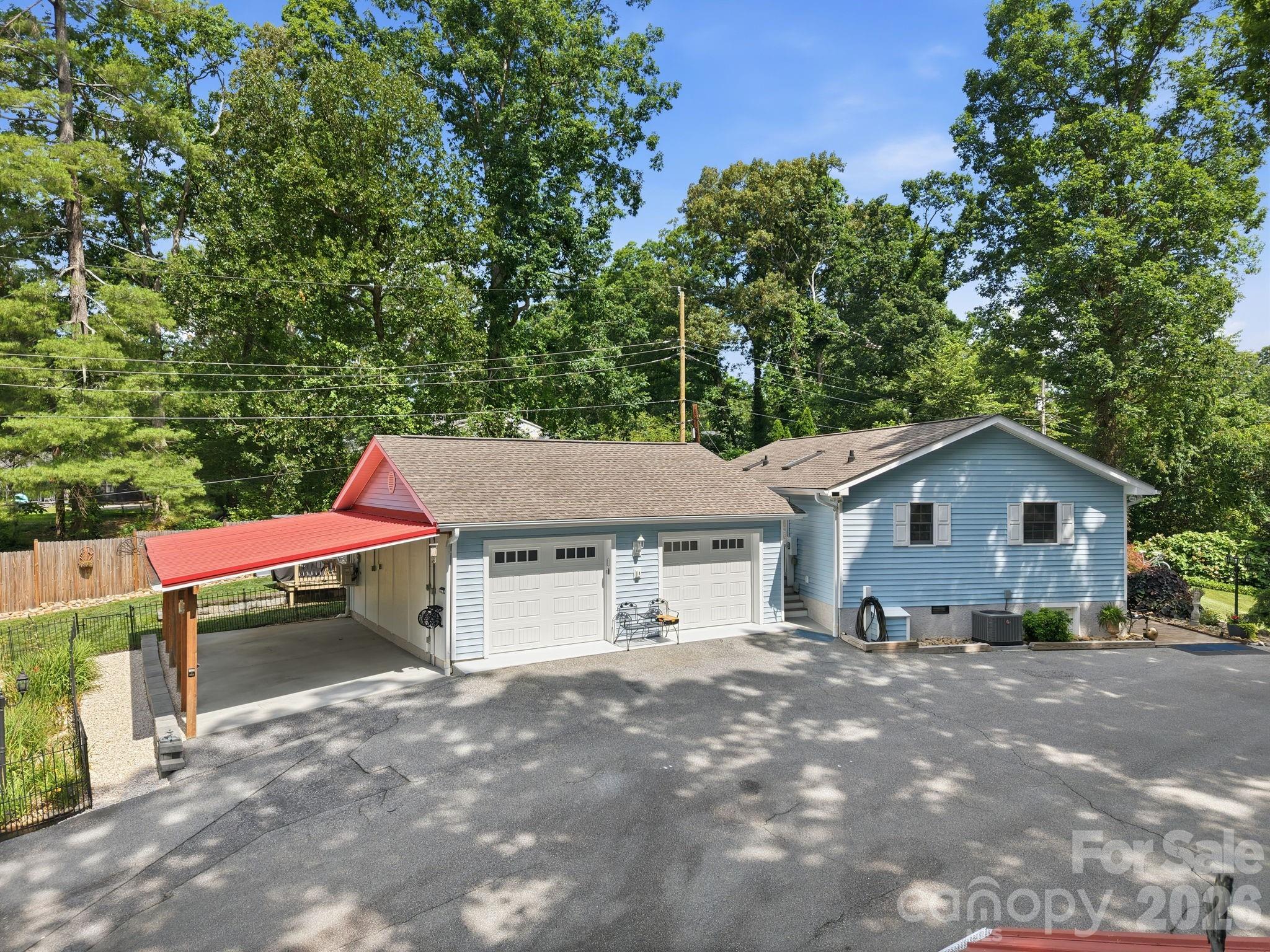220 Bradshaw Avenue