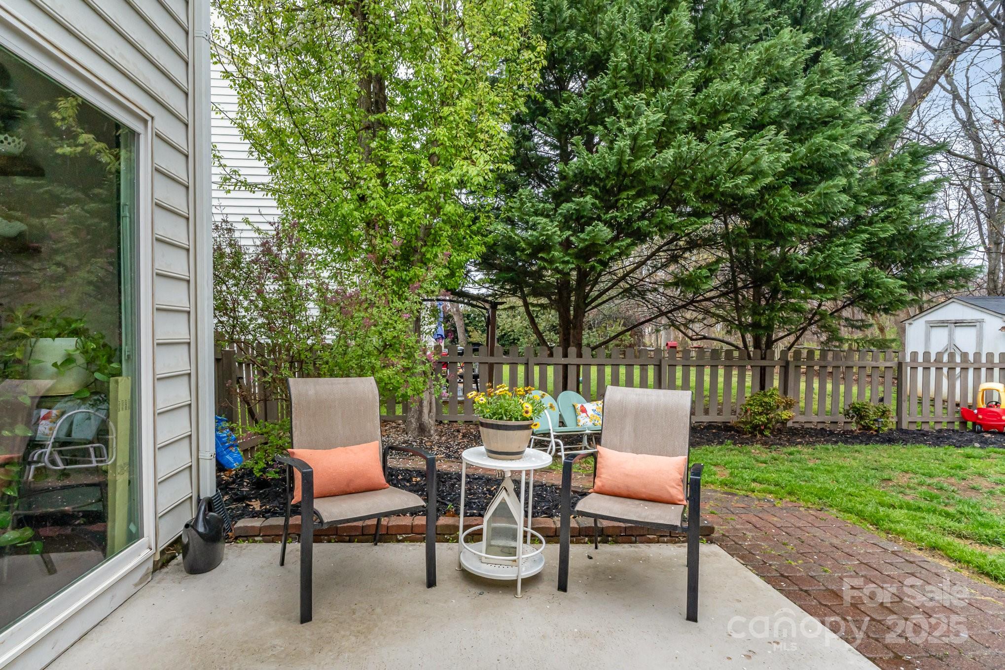 Rocky River Crossing - Residential