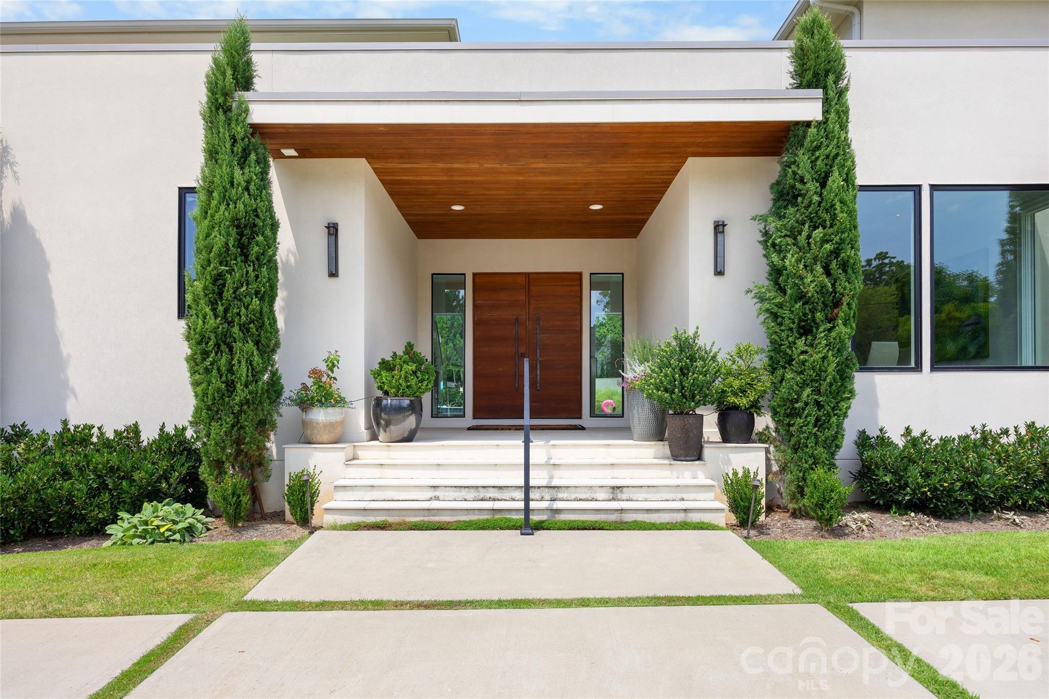 316 Mammoth Oaks Drive