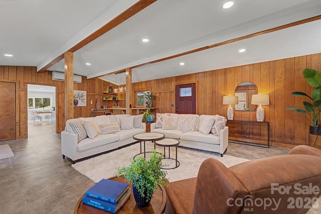 240 North Country Club Drive