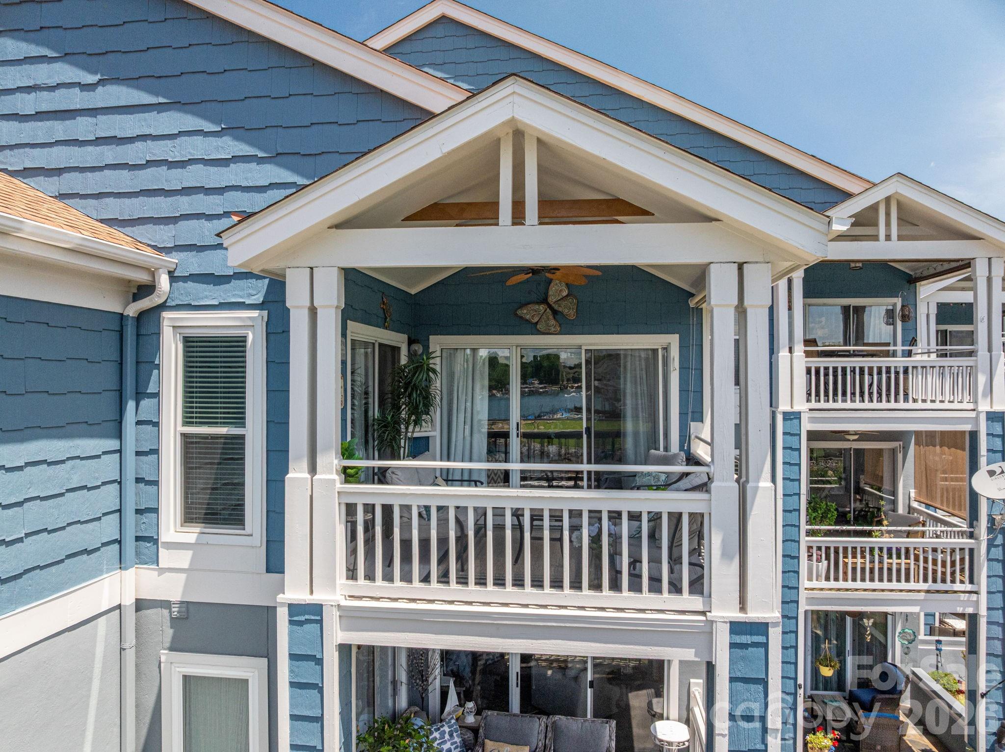 1018 Southwest Drive SW 18