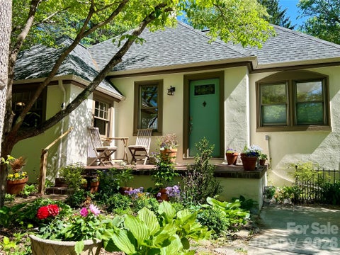 Photo of 4 Duke Street, Asheville, NC 28803 (MLS # 4345320)