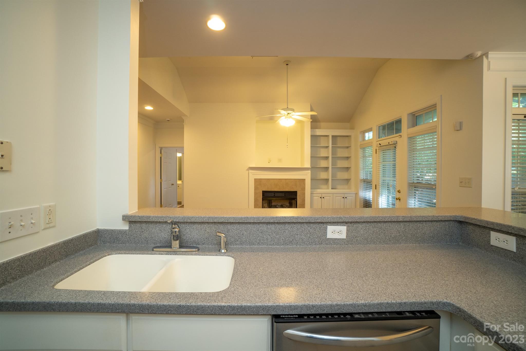 Legacy at Davis Lake - Residential