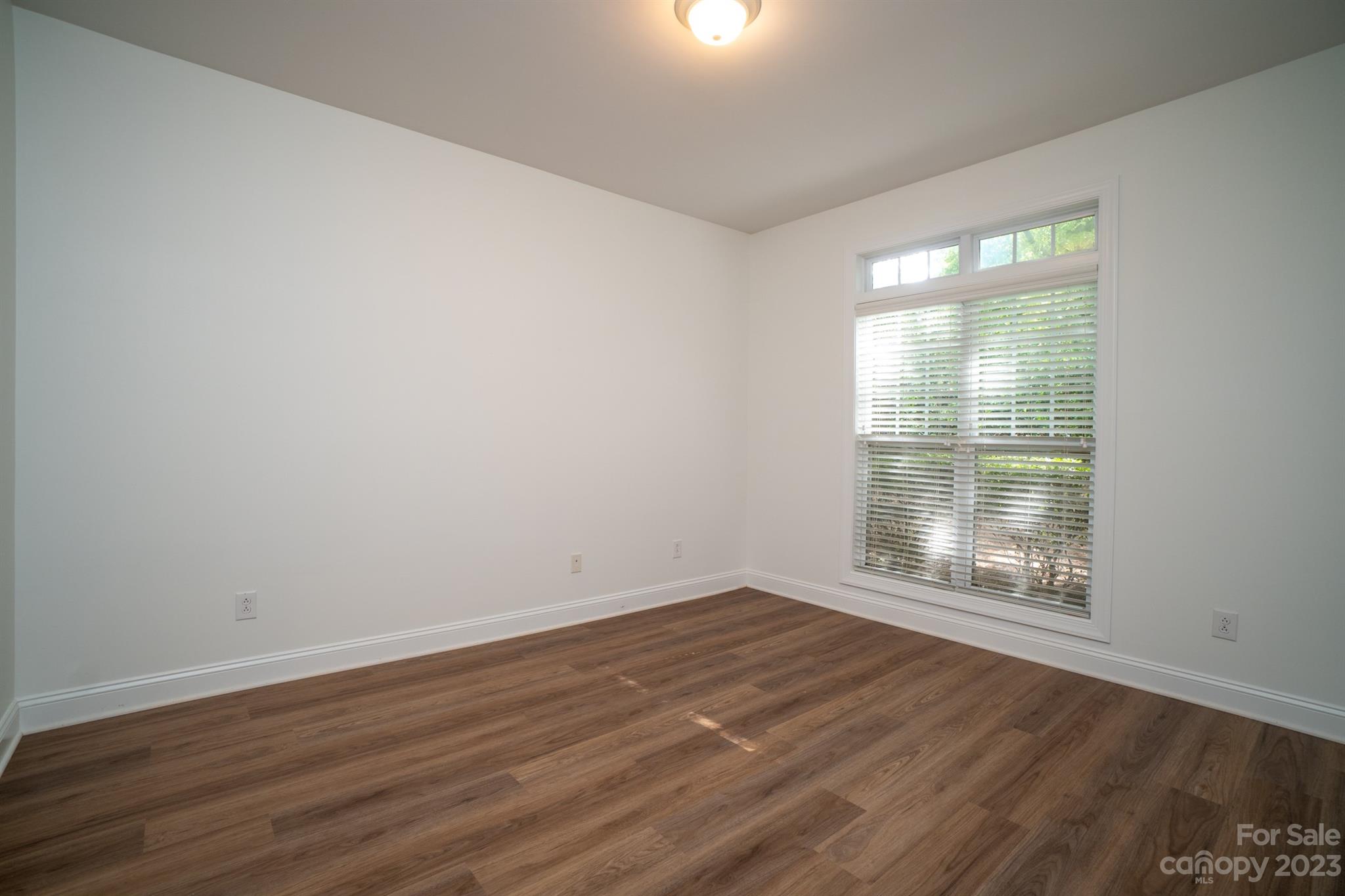 Legacy at Davis Lake - Residential