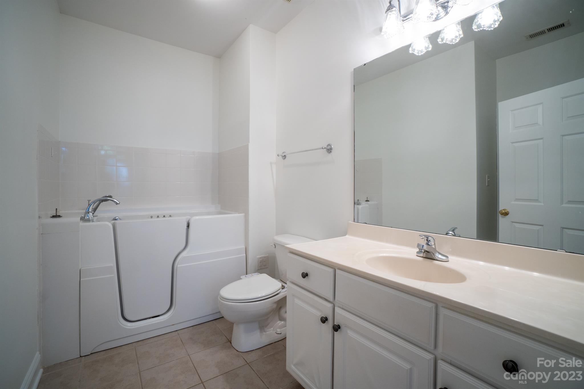 Legacy at Davis Lake - Residential