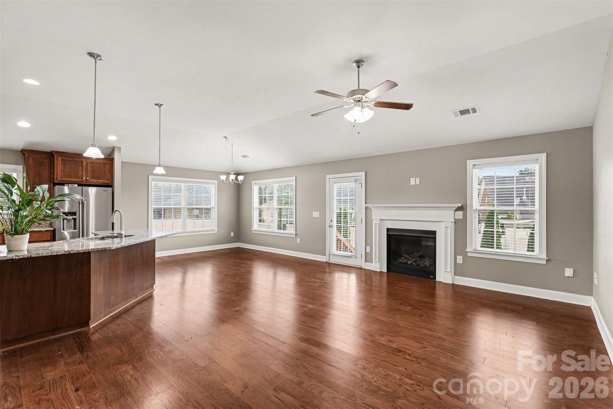 3552 Brickwood Circle