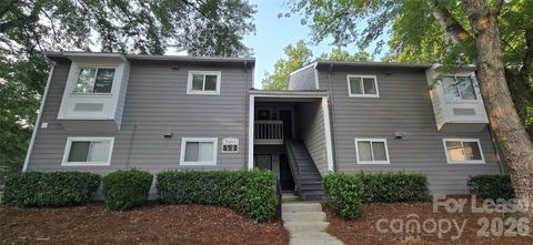 Photo of 3001 Heathstead Place #D, Charlotte, NC 28210 (MLS # 4408122)