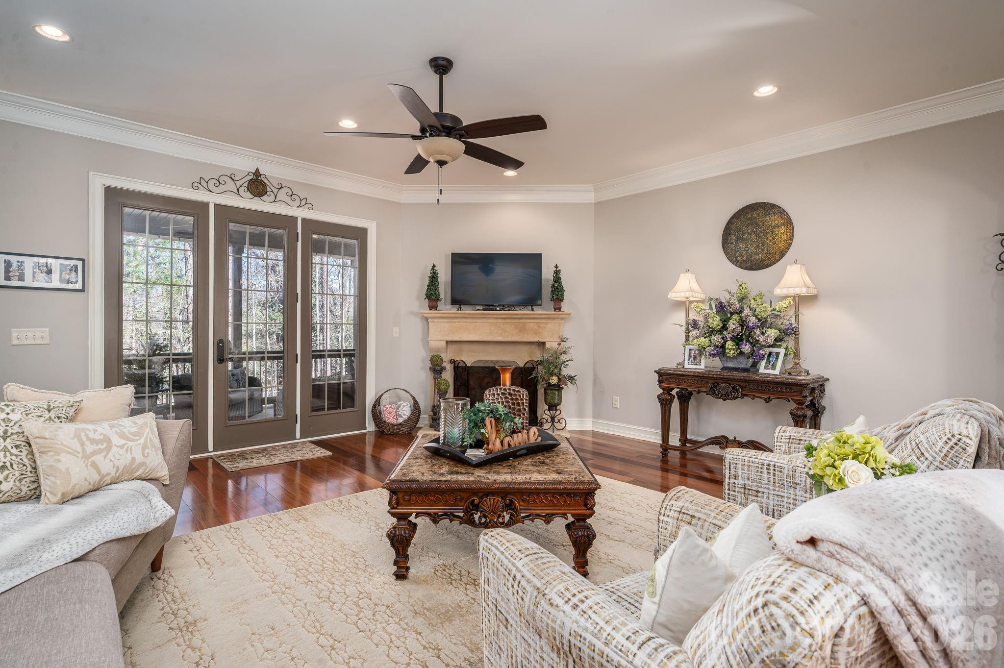 River Lakes - Residential