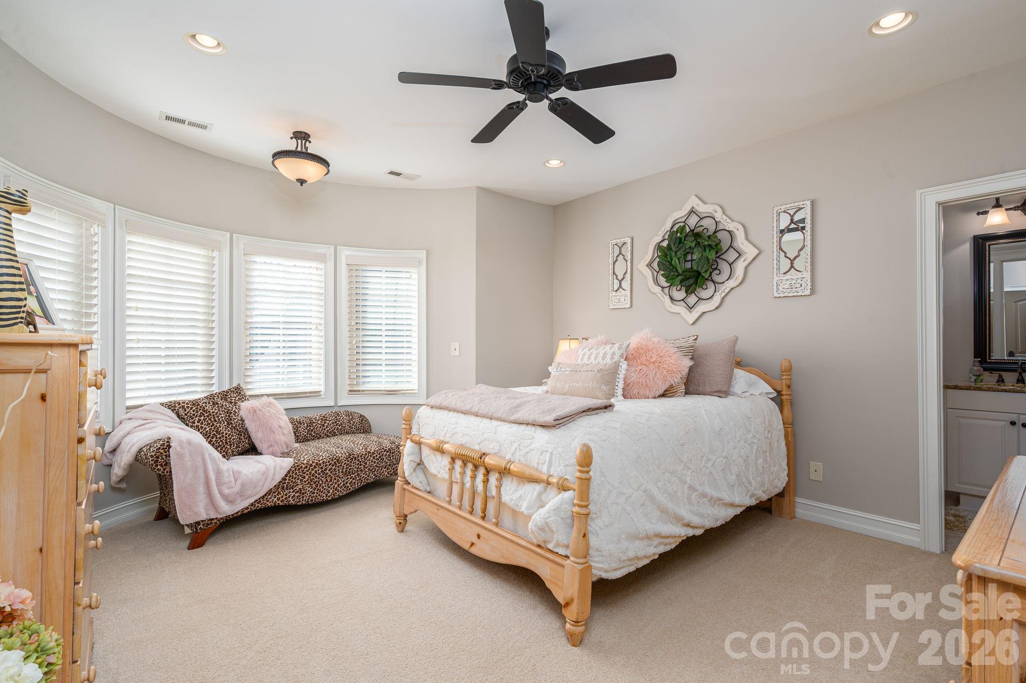 River Lakes - Residential