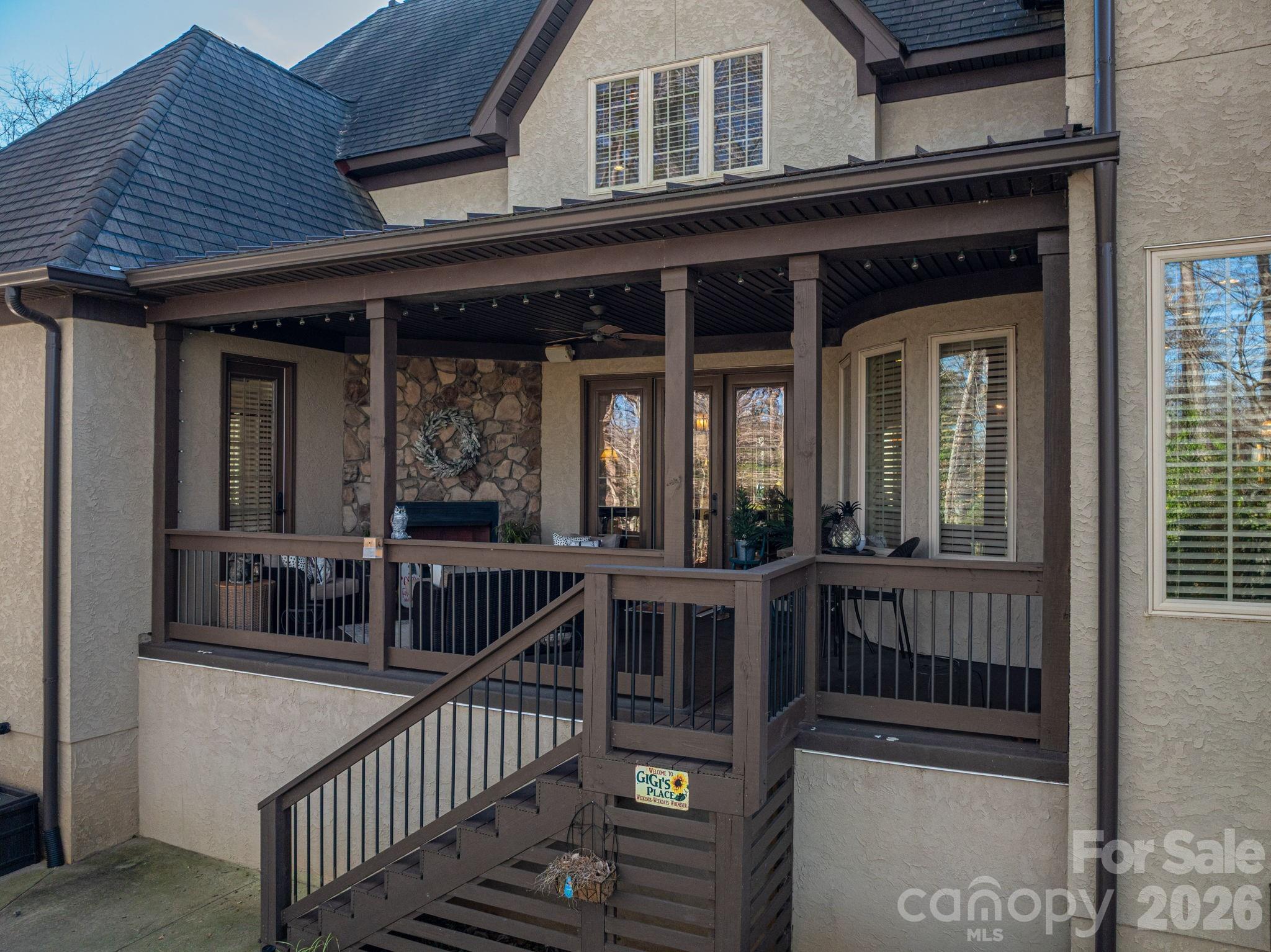 River Lakes - Residential