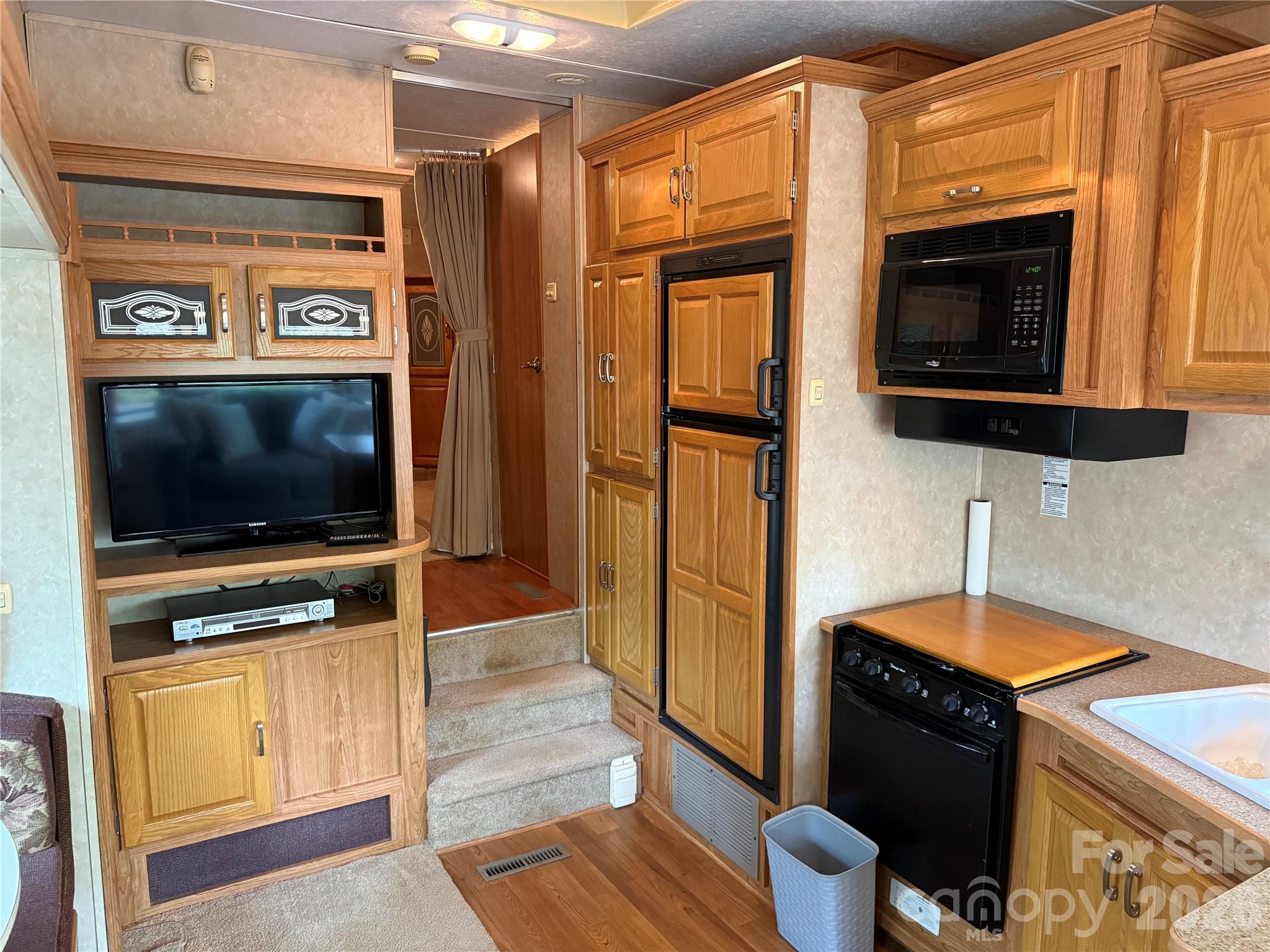 Twin Harbor - Residential