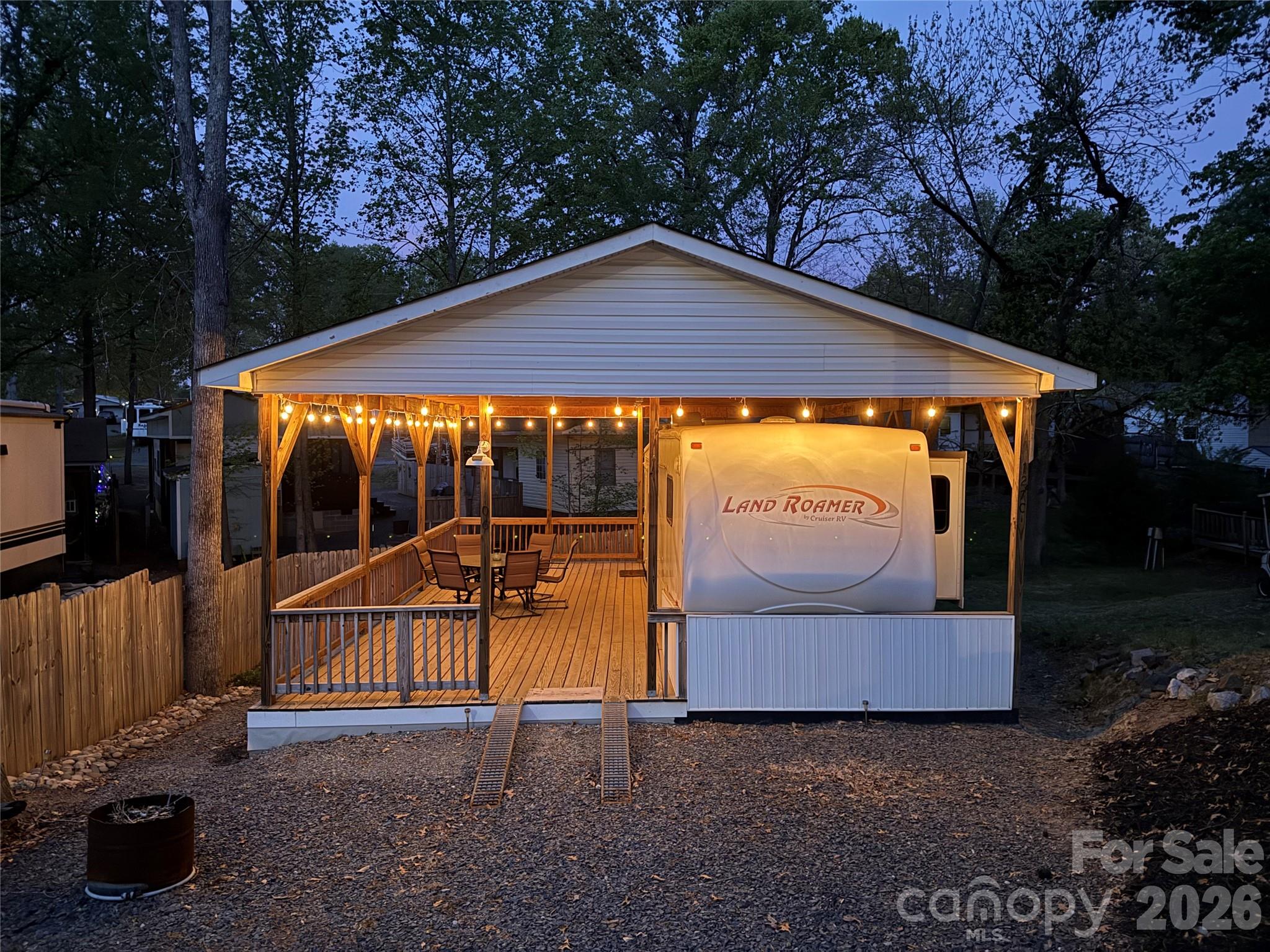 Twin Harbor - Residential