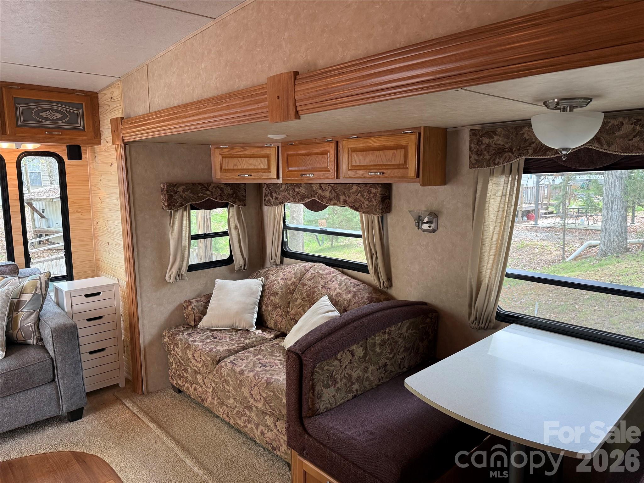 Twin Harbor - Residential