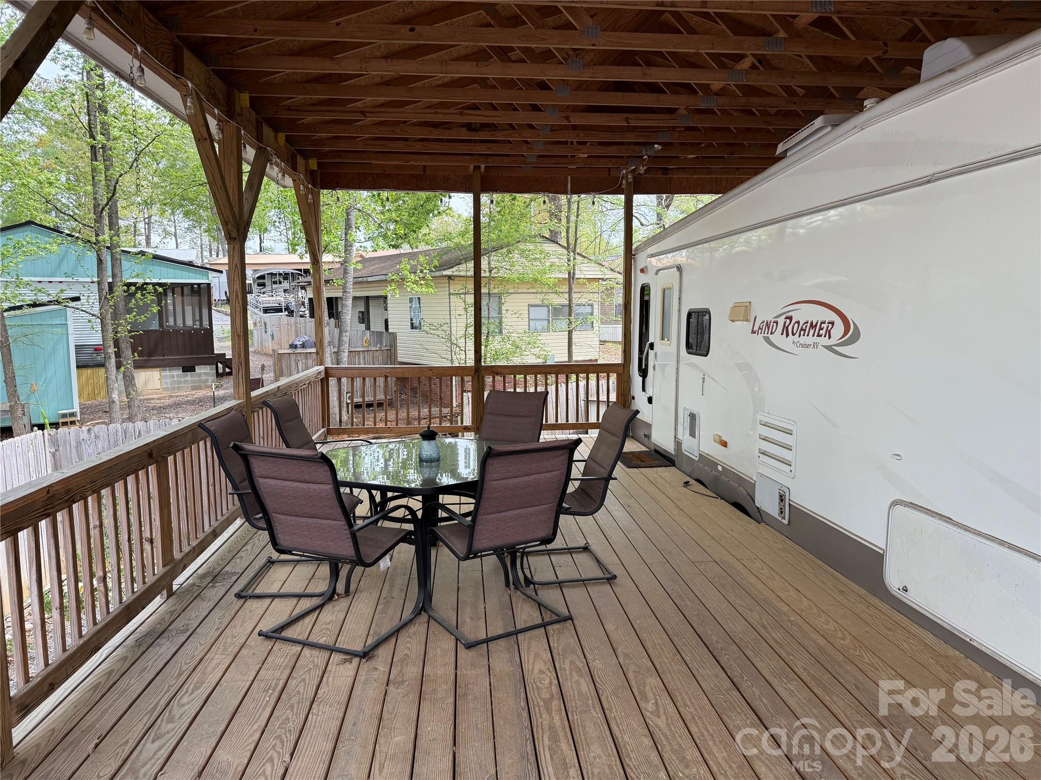 Twin Harbor - Residential