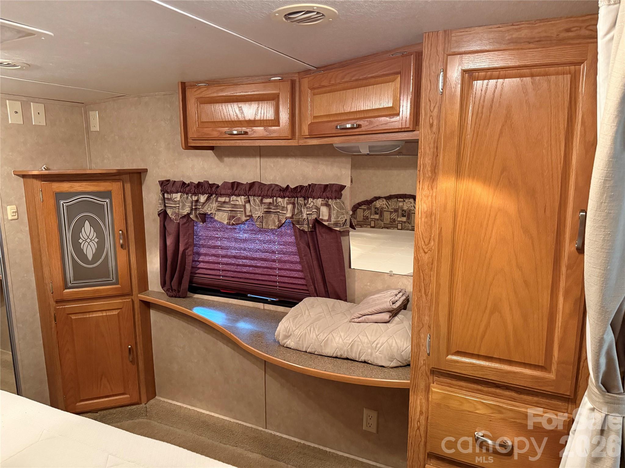 Twin Harbor - Residential