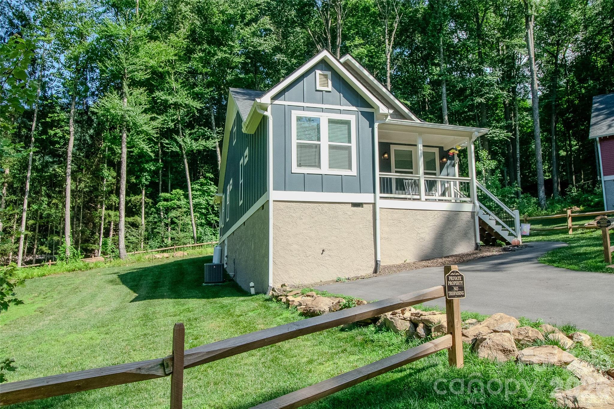 611 Twinbrook Lane