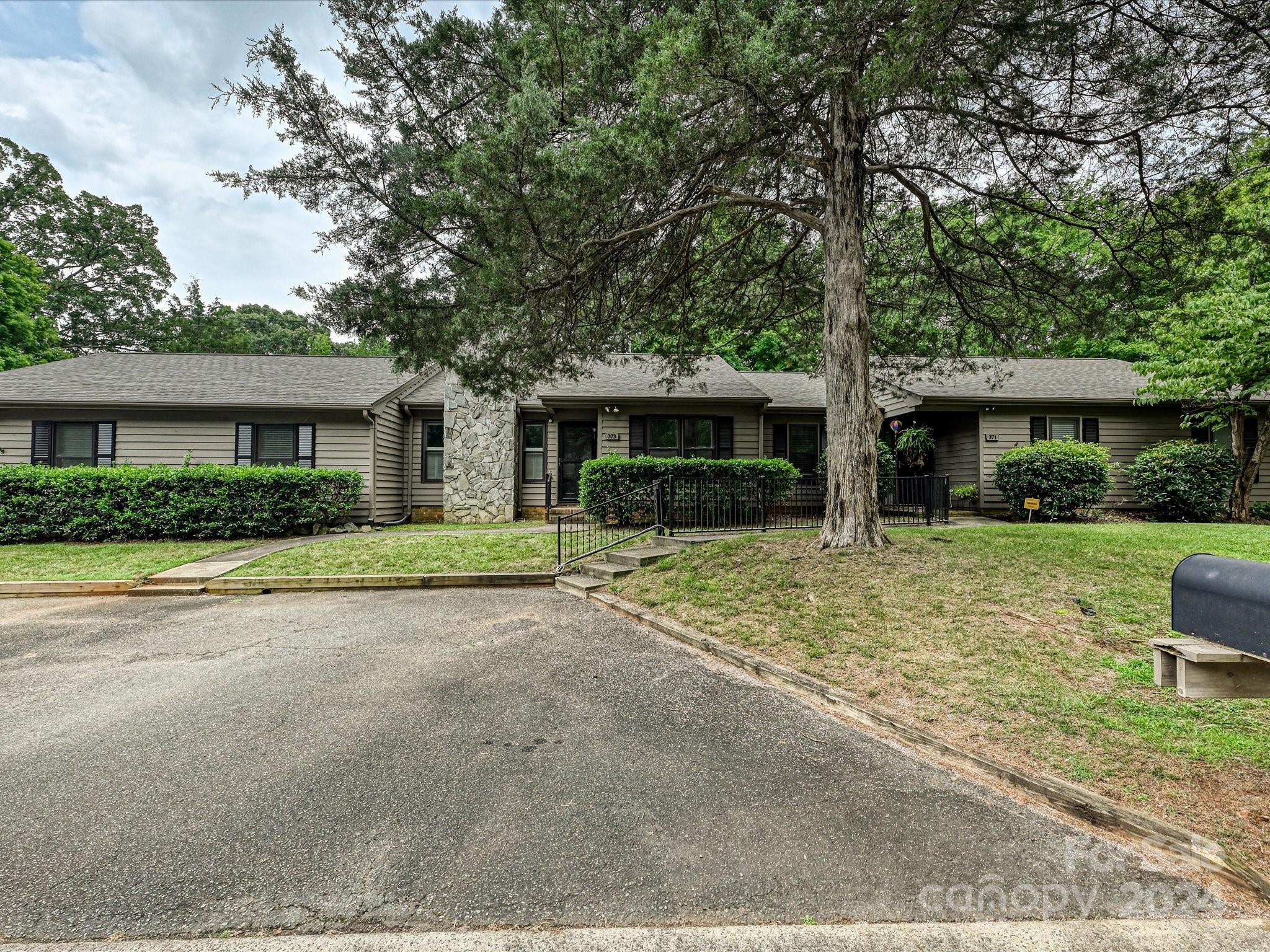 Dogwood Hills - Residential