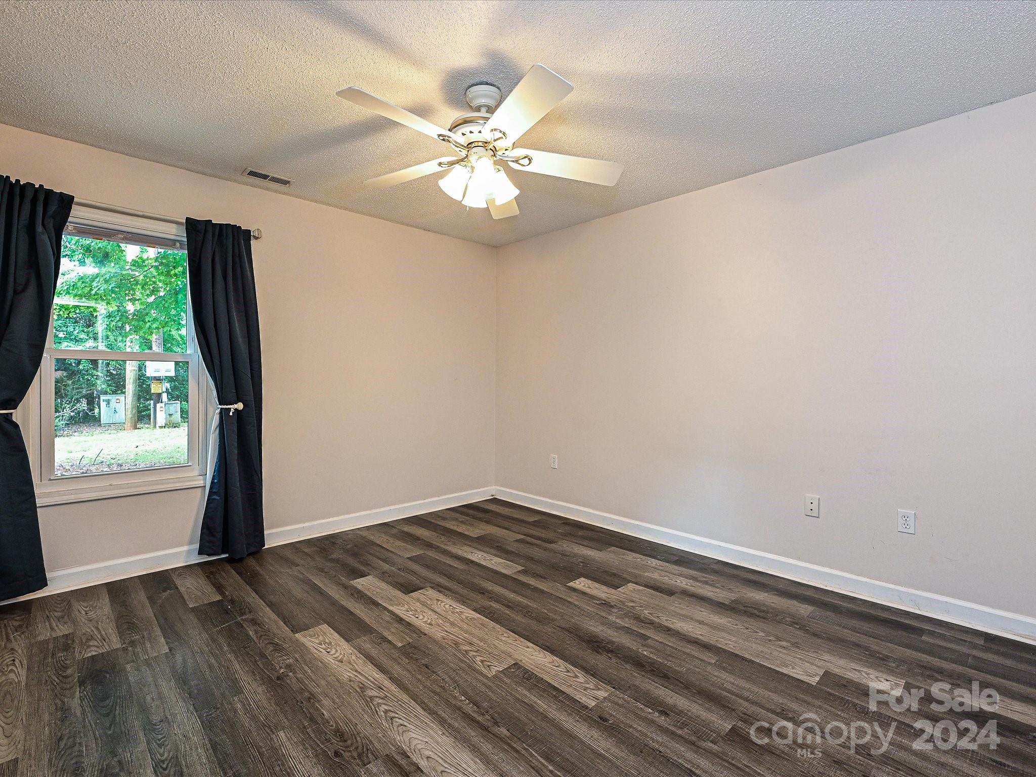 Dogwood Hills - Residential