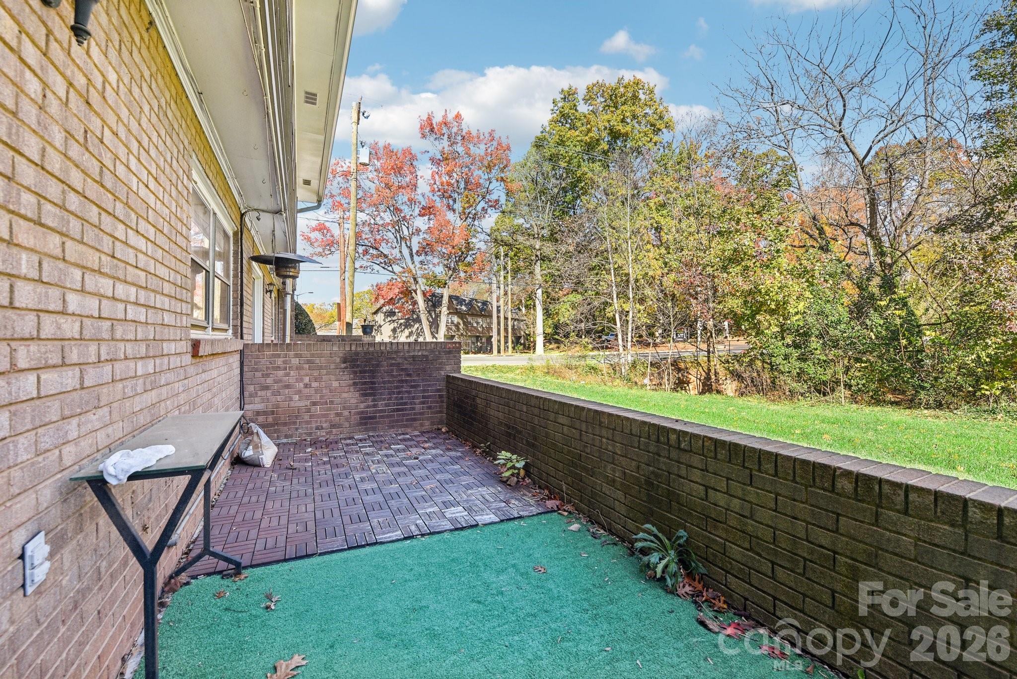 Commonwealth - Residential