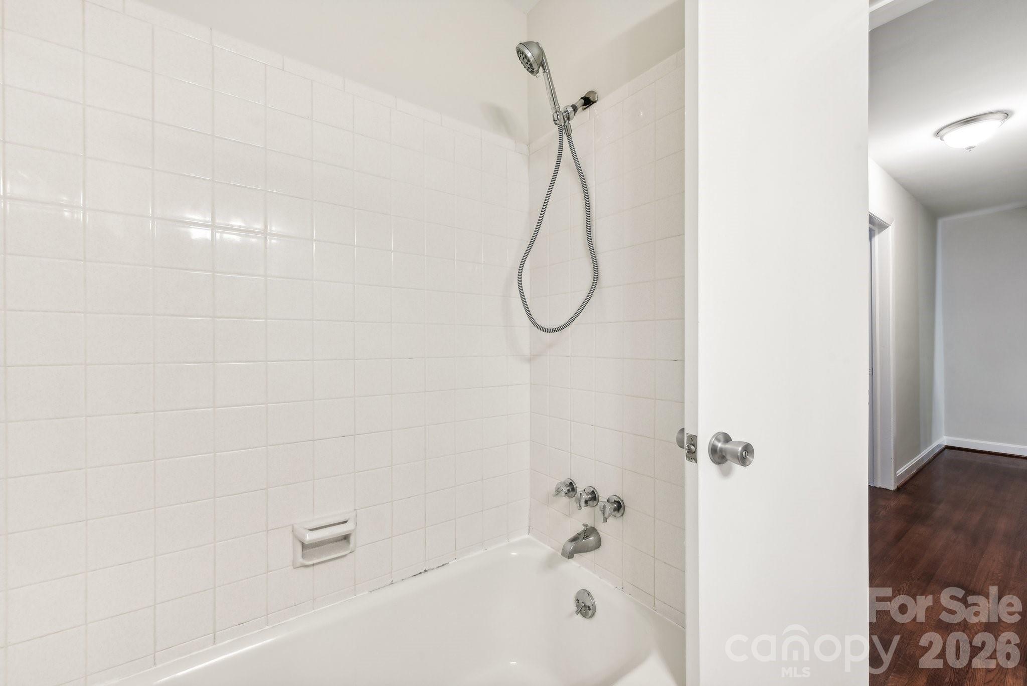 Commonwealth - Residential