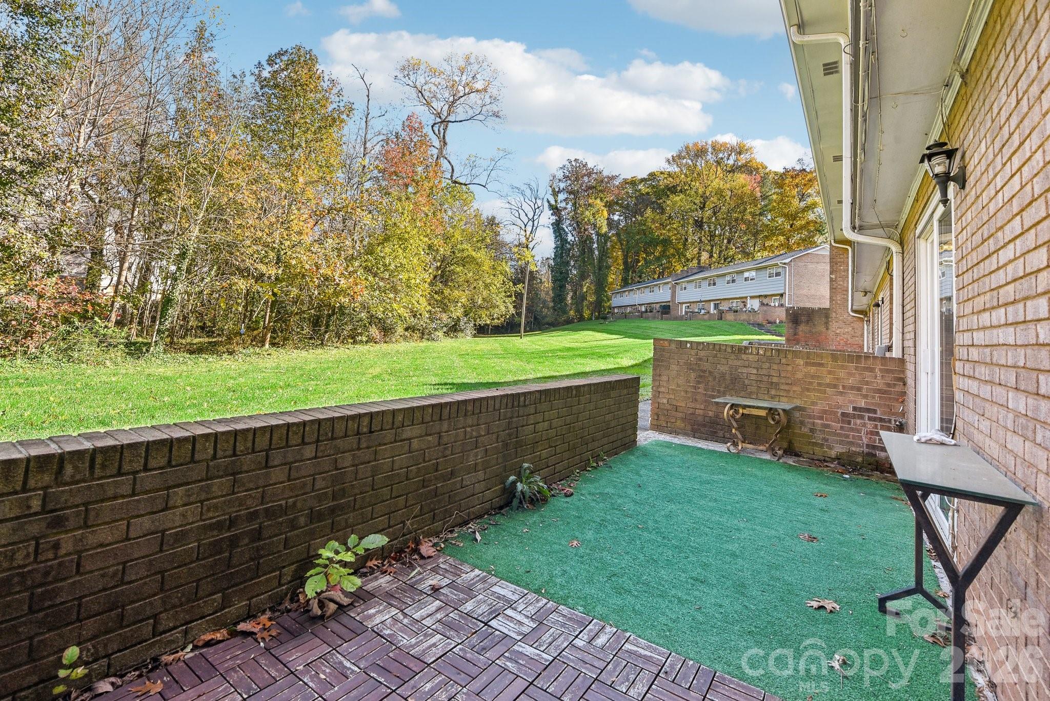 Commonwealth - Residential