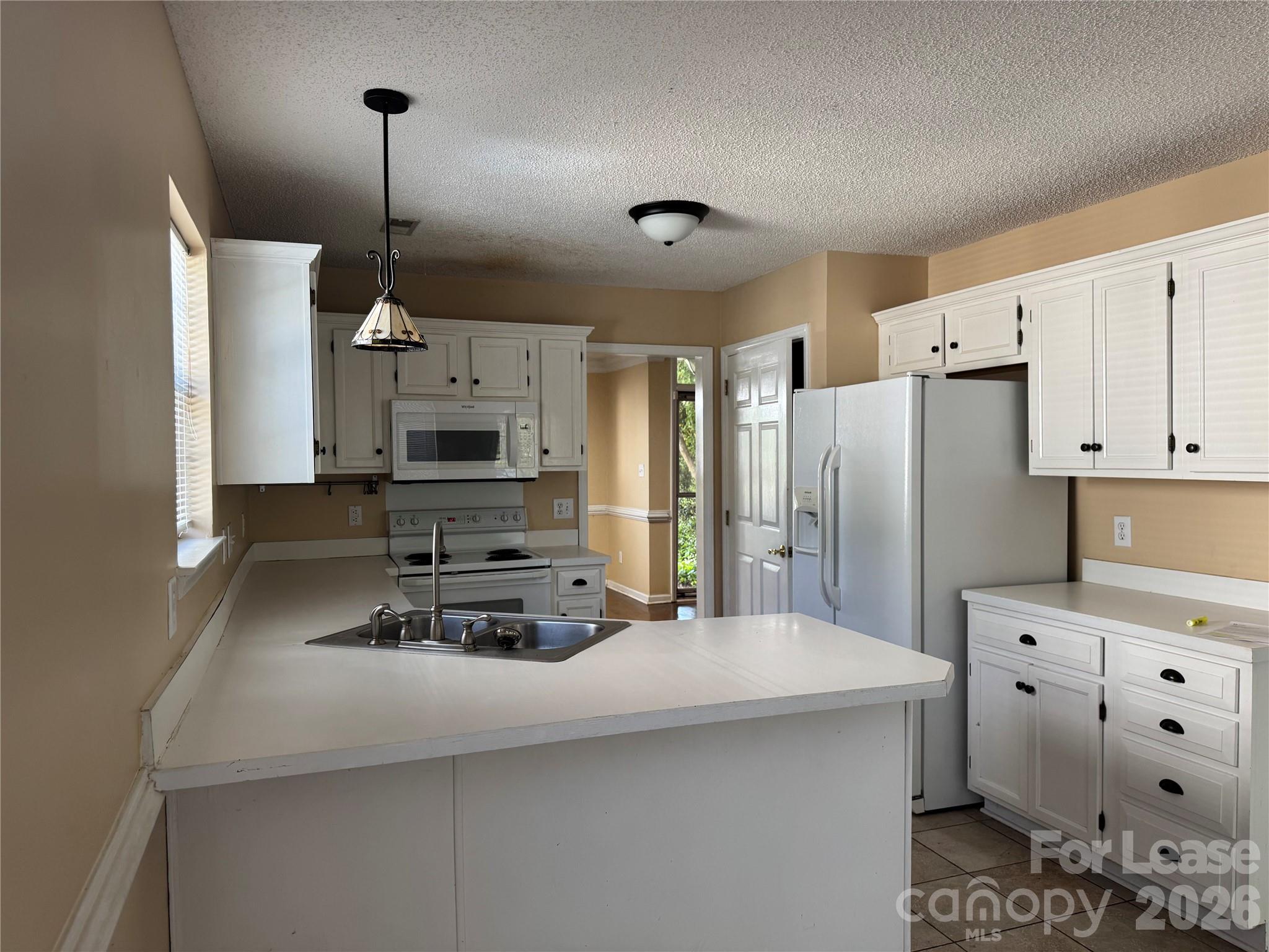 Bordeaux - Residential Lease