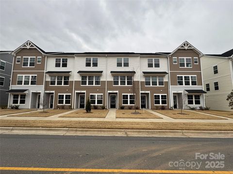 225 Kennerly Avenue A Mooresville NC 28115
