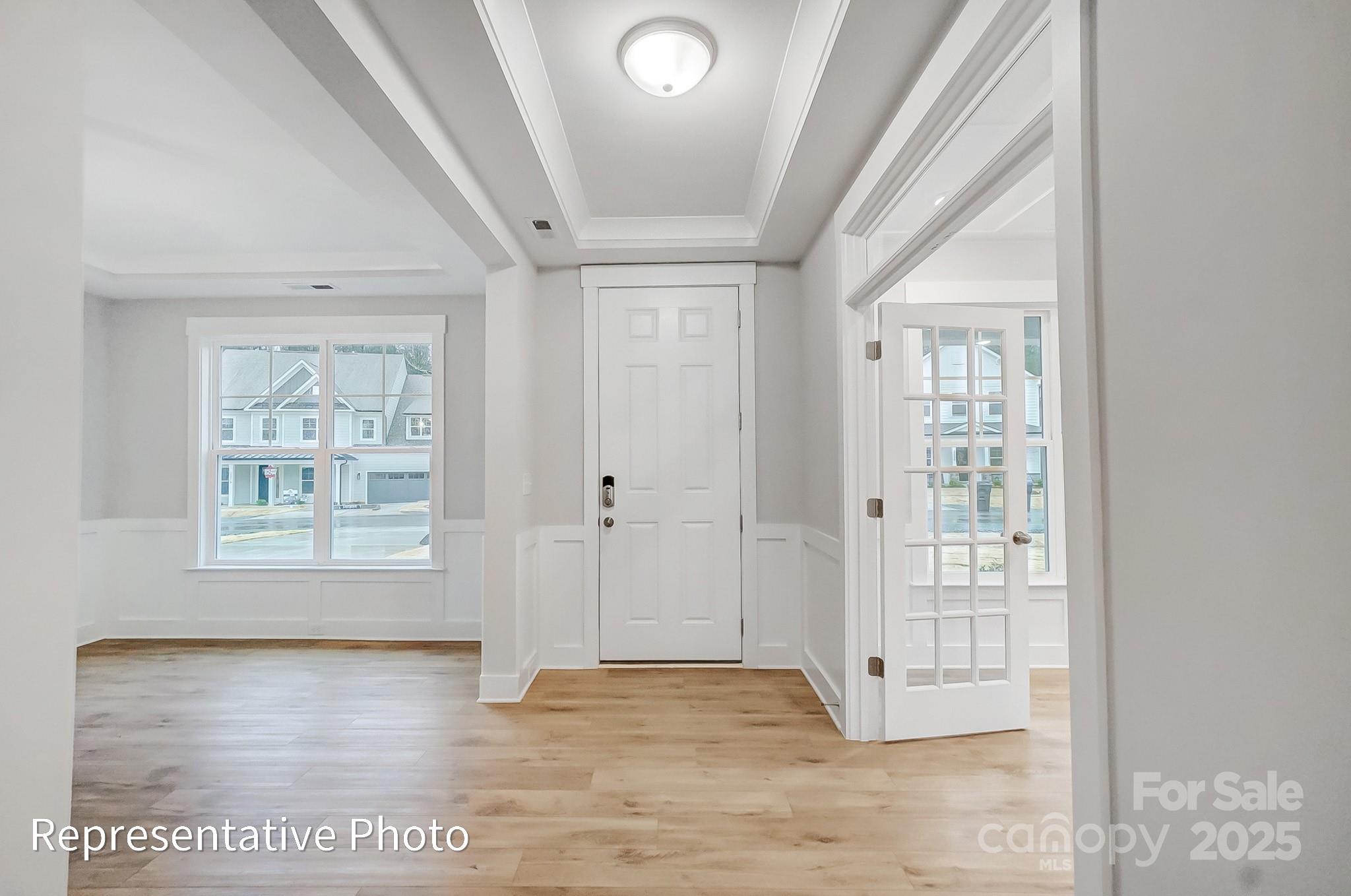 5076 McLaughlin Loop