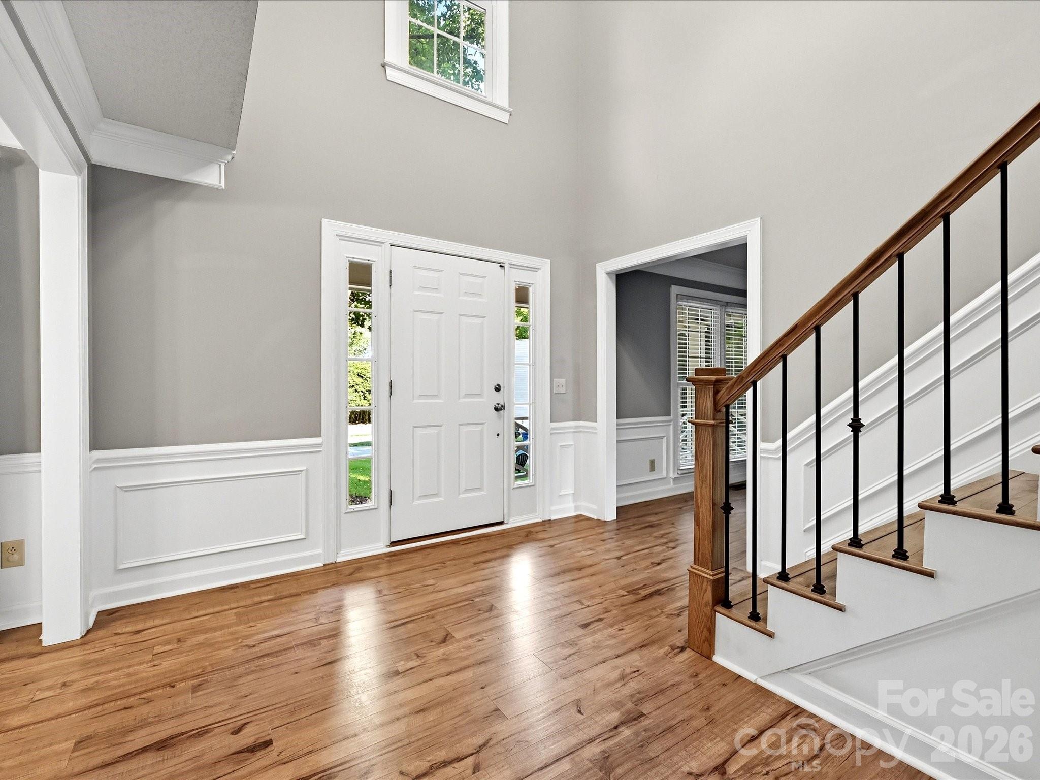 12903 Fallcross Court