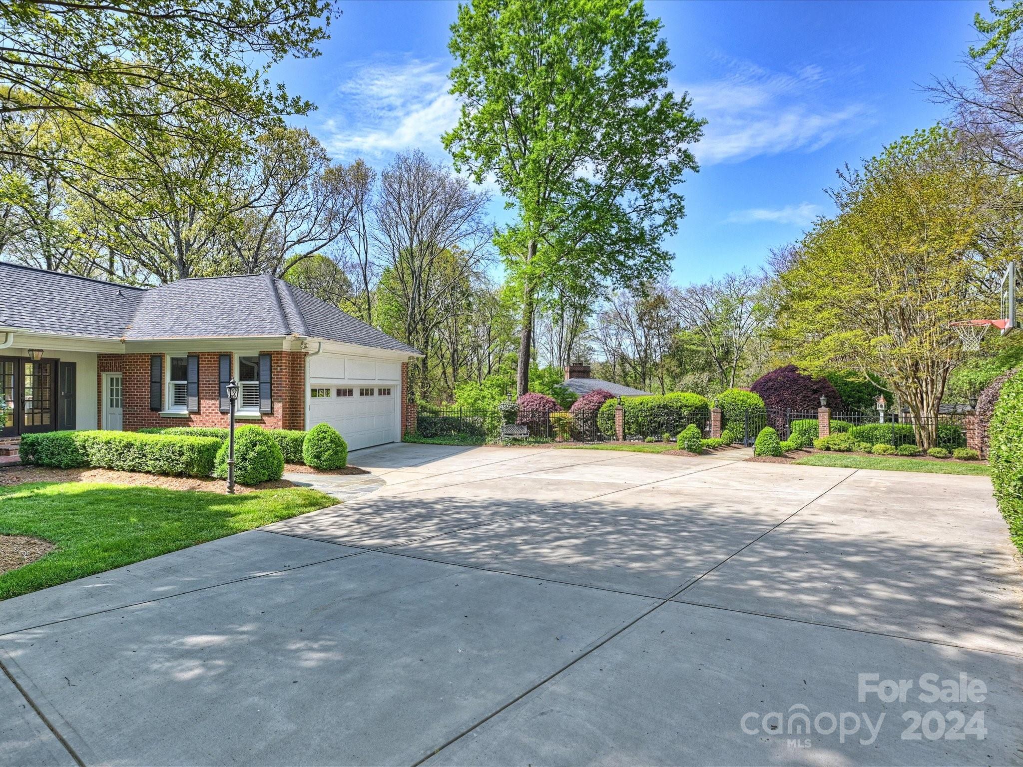 Quail Hollow - Residential