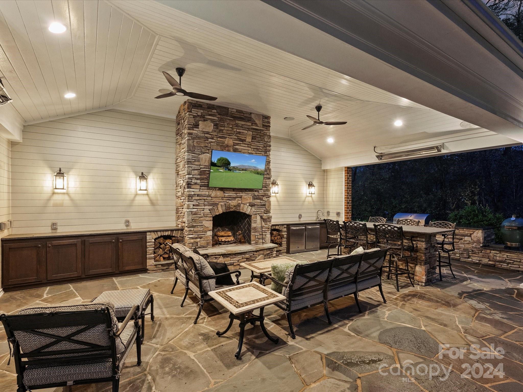 Quail Hollow - Residential