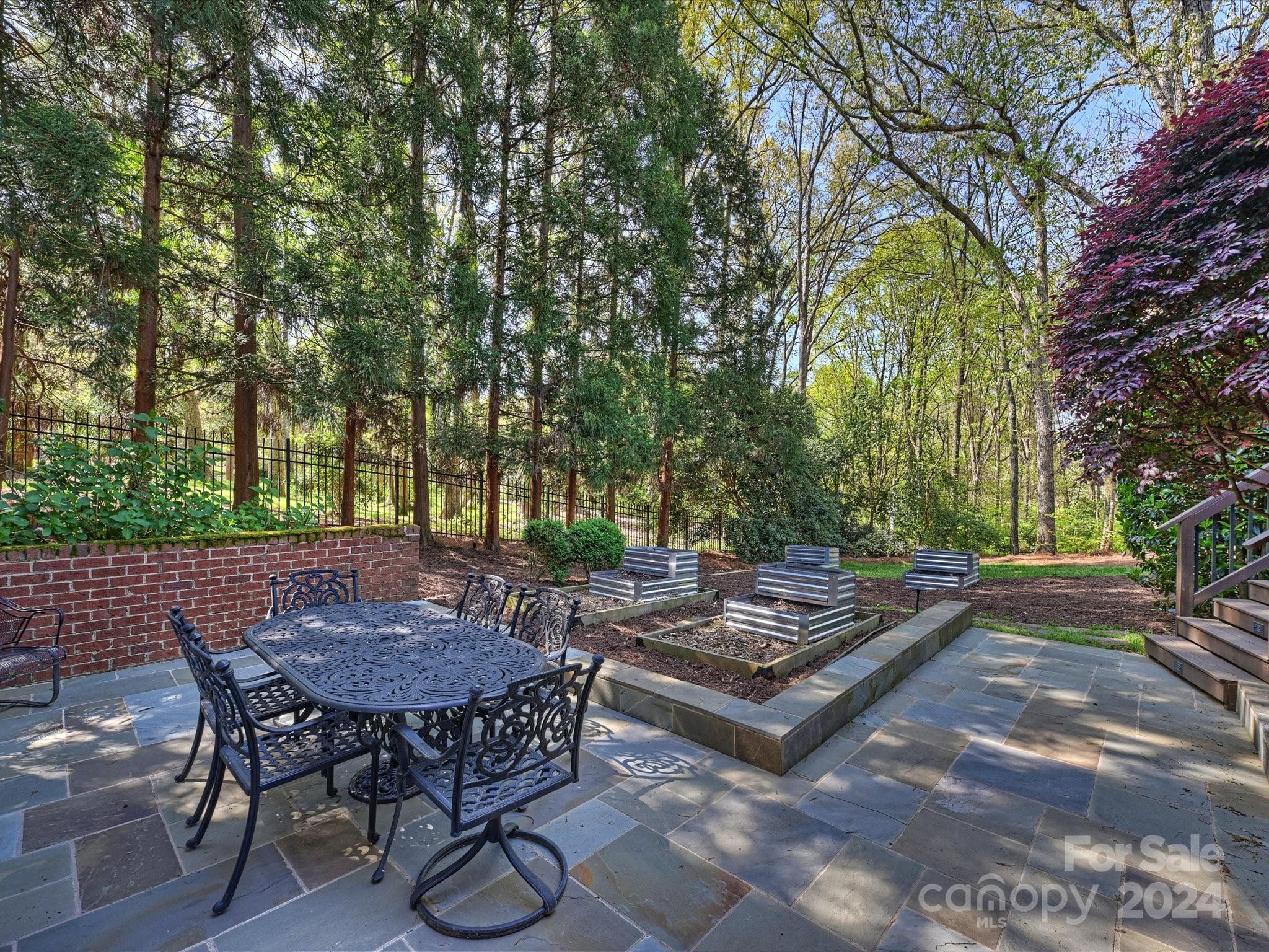 Quail Hollow - Residential