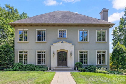 Photo of 925 Harvard Place, Charlotte, NC 28207 (MLS # 4423557)