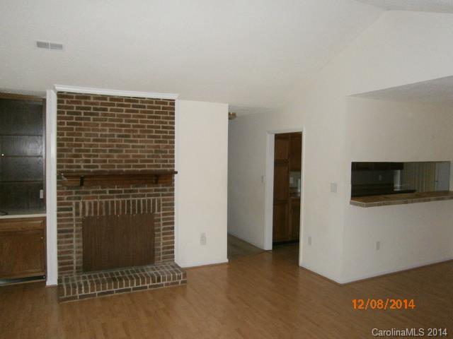 Old Oaks - Residential Lease