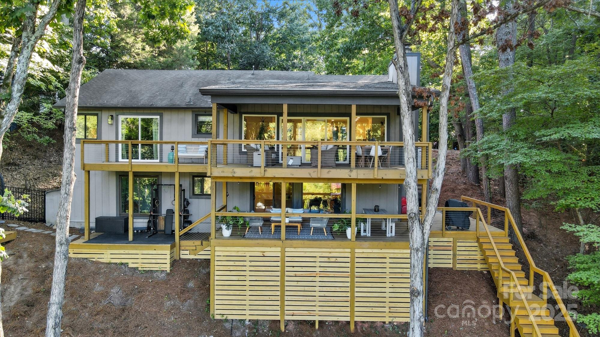 Tega Cay - Residential