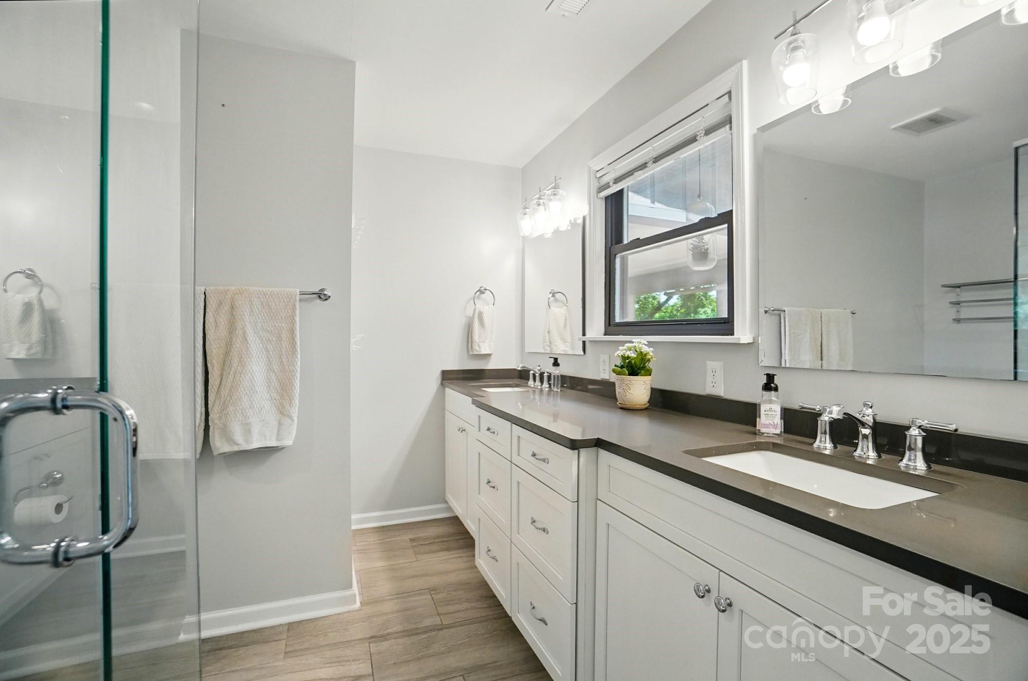 Tega Cay - Residential