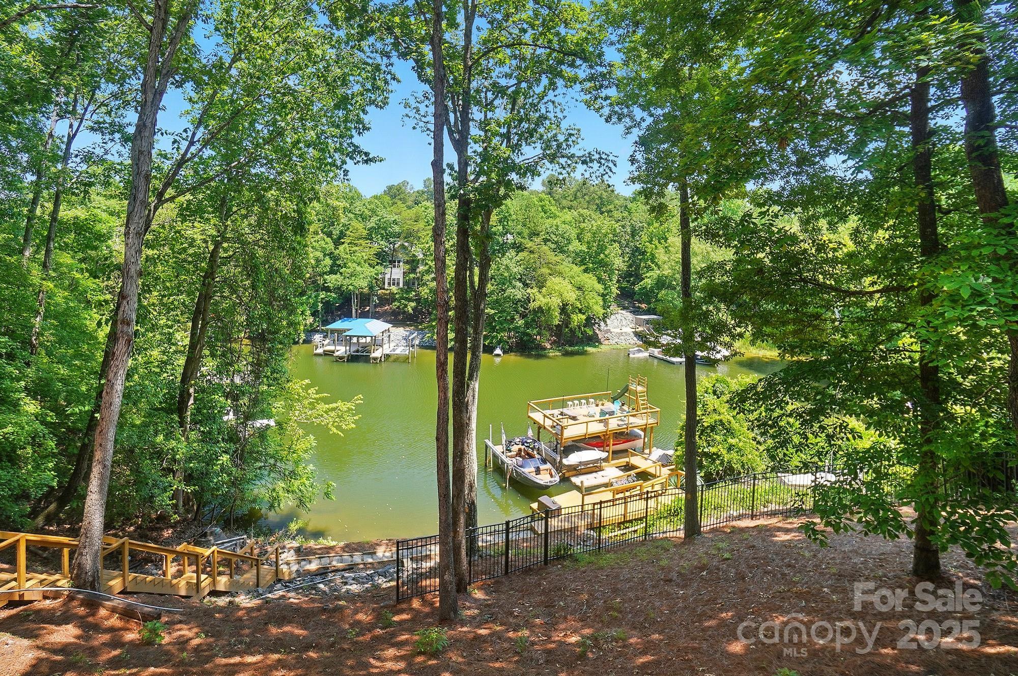 Tega Cay - Residential