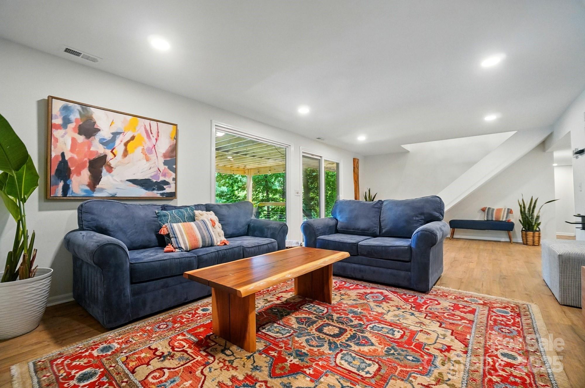 Tega Cay - Residential