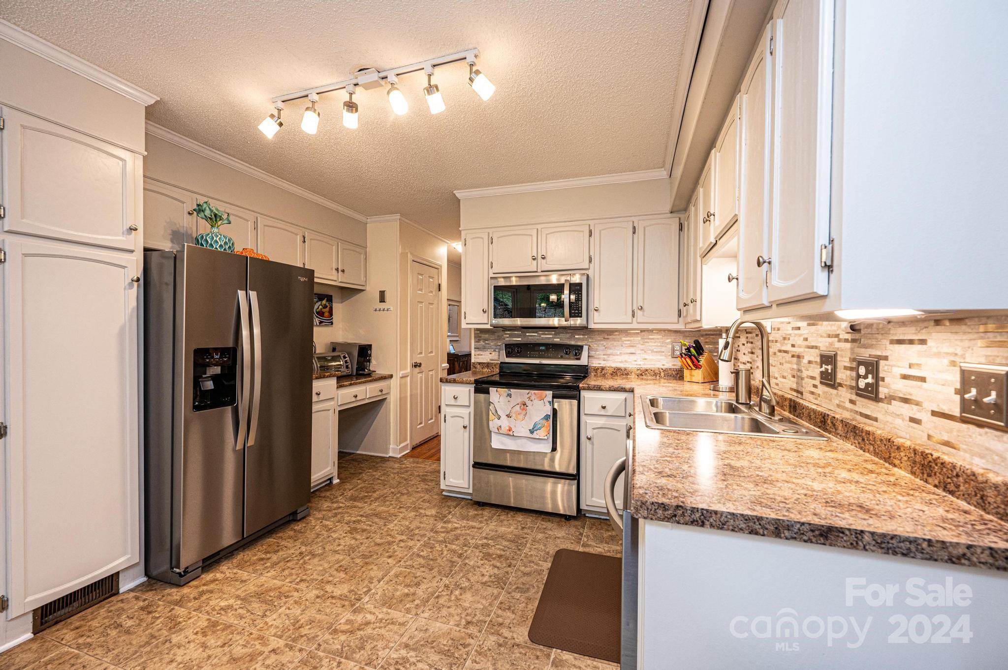 Cedar Rock Estates - Residential