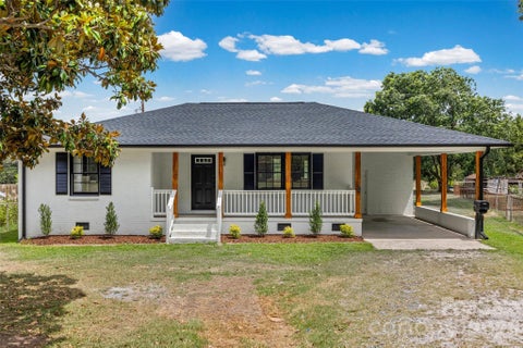 Photo for 1620 Saluda Road
