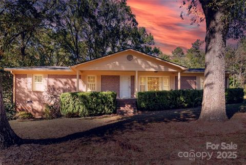 210 Cliffside Drive Kannapolis NC 28081