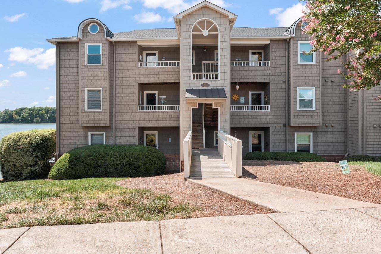 9817 Emerald Point Drive 5