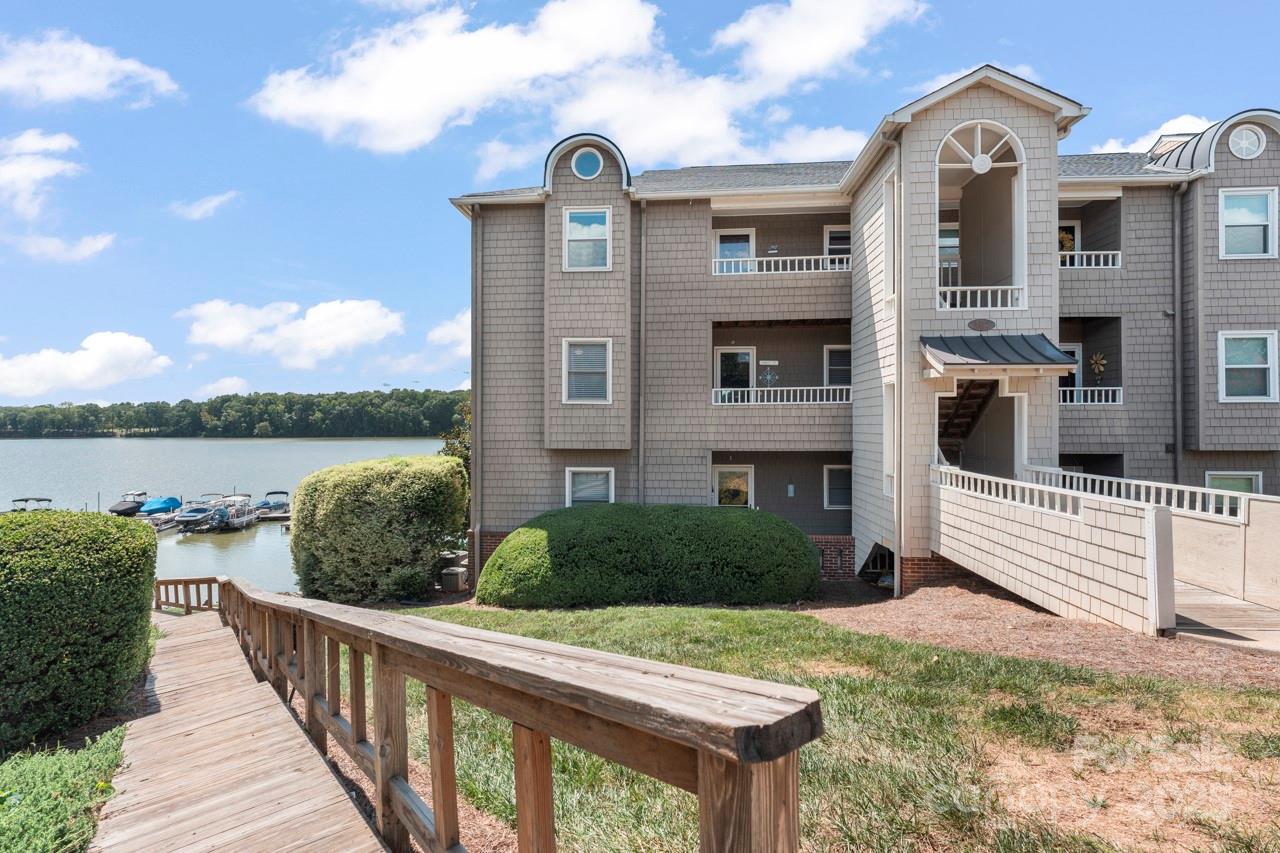 9817 Emerald Point Drive 5