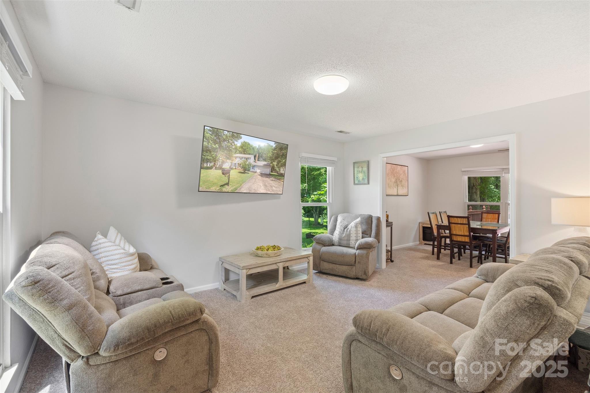 2012 Killarney Place