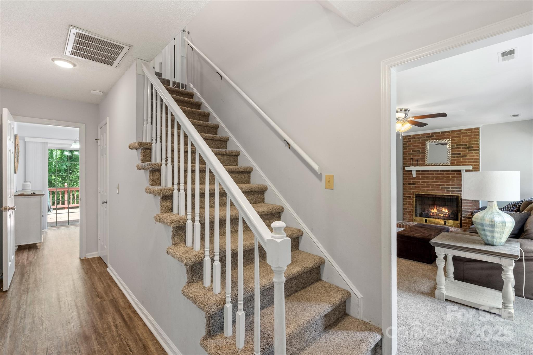 2012 Killarney Place